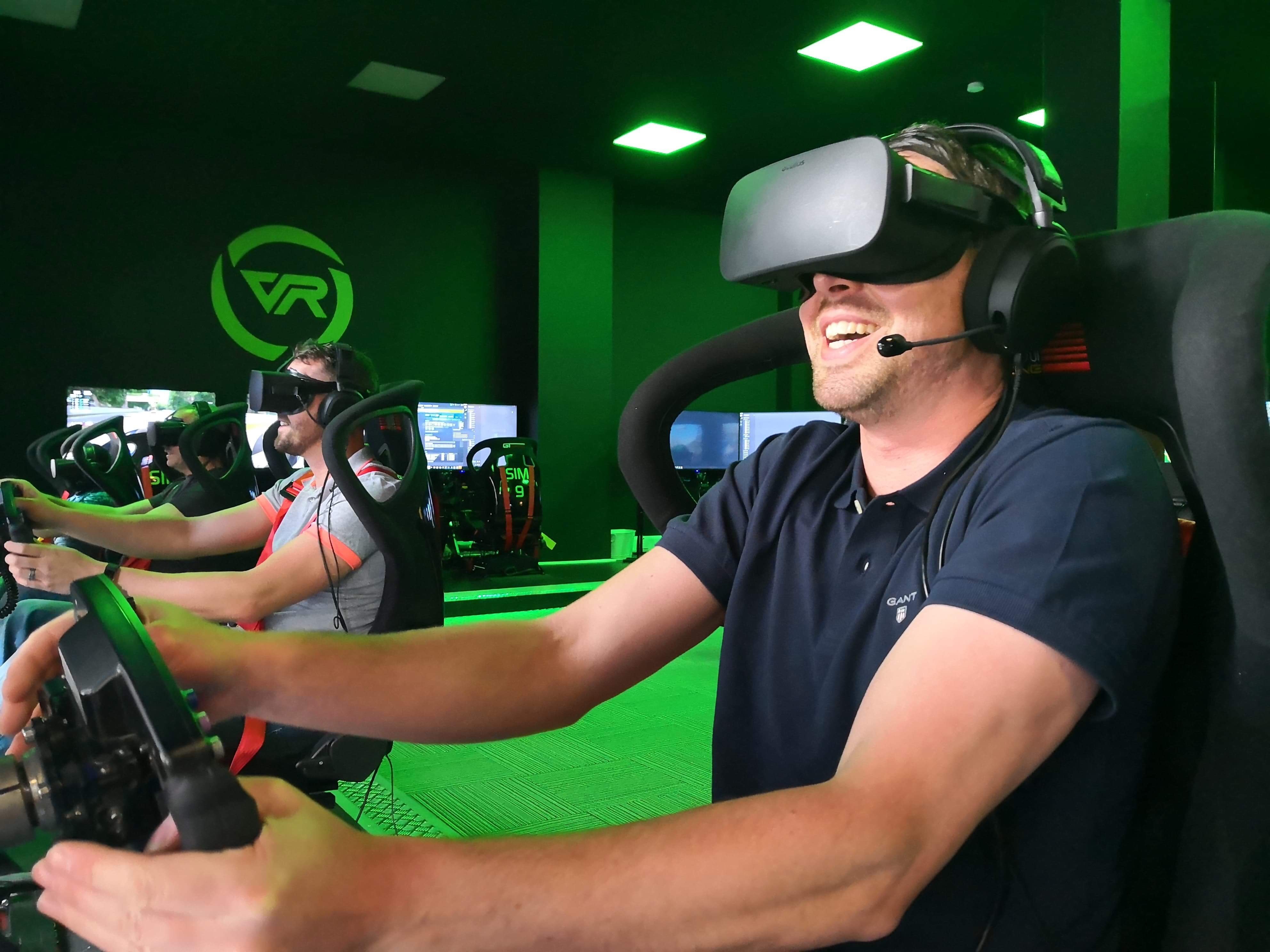 VR Simulators Glasgow: Ultimate Virtual Reality Racing Experience